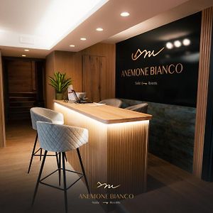Anemone Bianco Suite Rooms